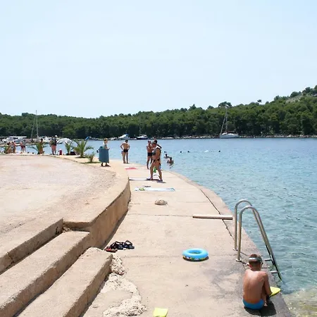 Tribunj 7117b * Tribalj