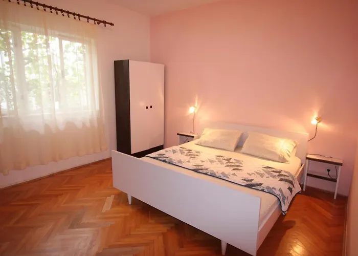 Apartman Tribunj 7117b