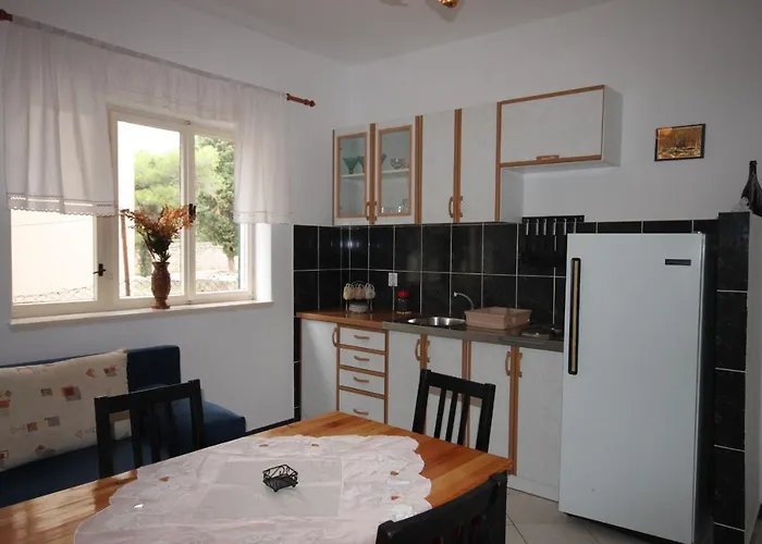 Tribunj 7117b Apartman *